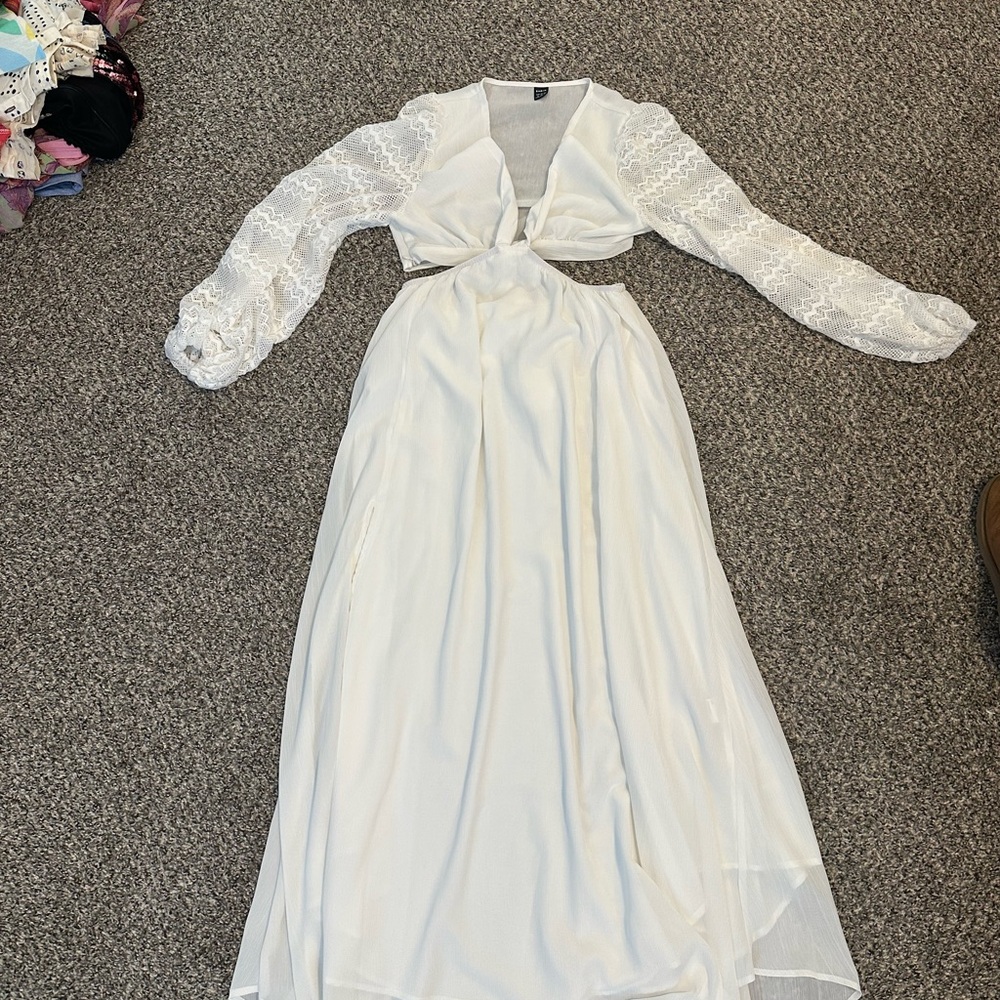 Elegant White Lace Maxi Dress